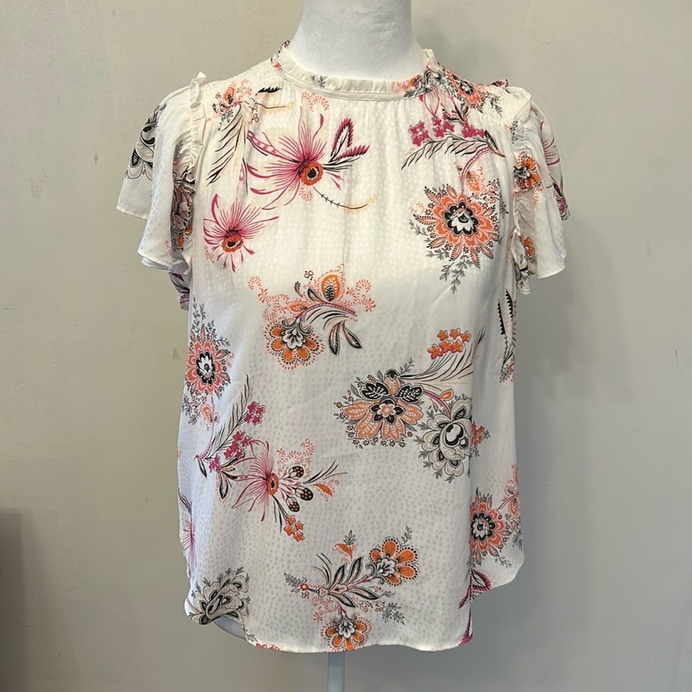 Ann Taylor white floral ruffle sleeve and neckline blouse Size SP New